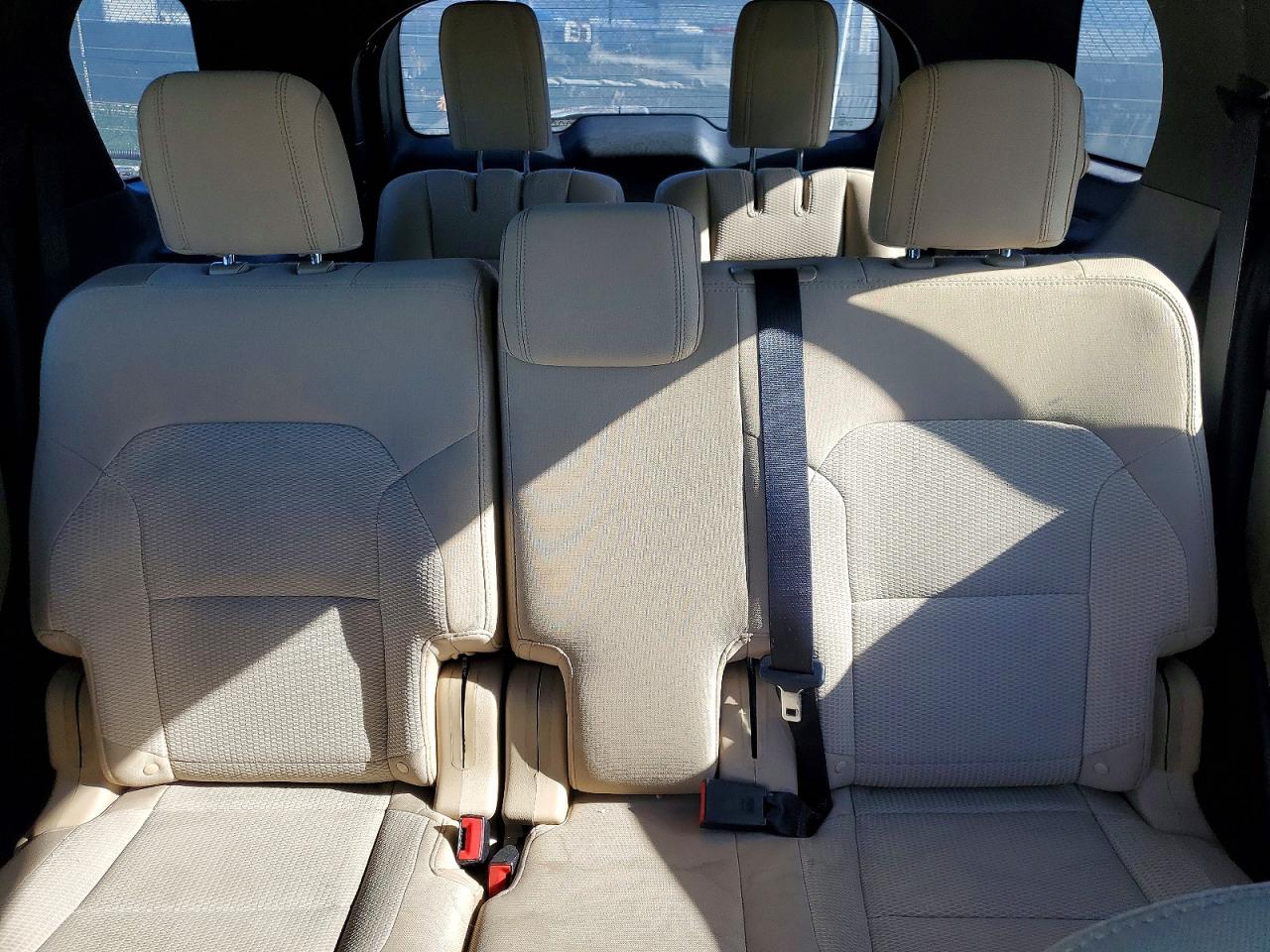 2016 FORD EXPLORER XLT photo 28