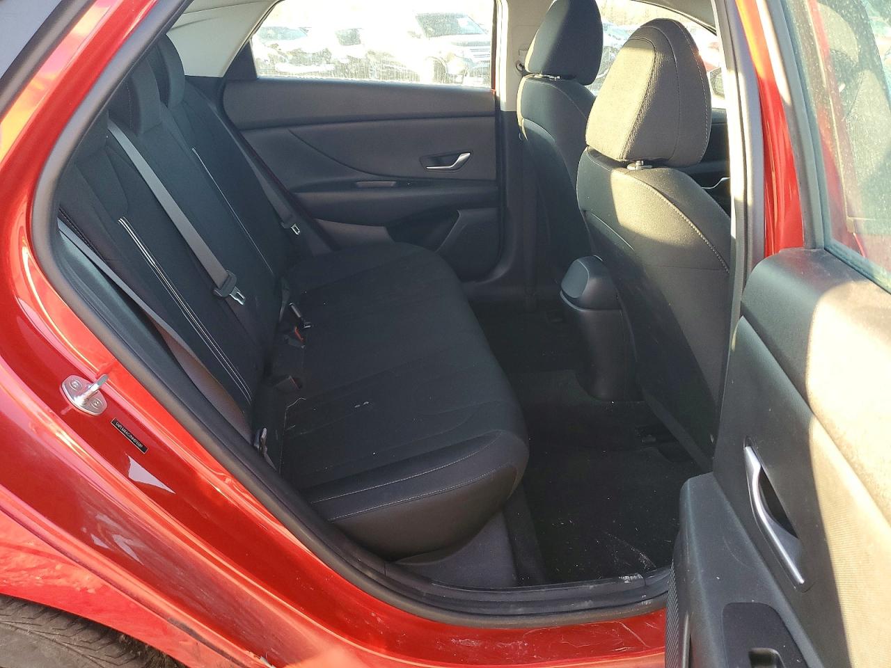 2022 HYUNDAI ELANTRA SEL photo 10