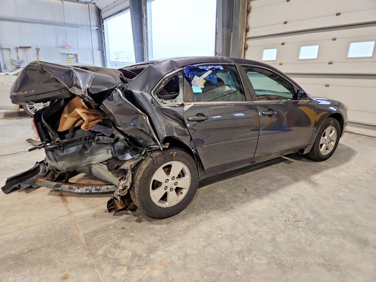 2011 CHEVROLET IMPALA photo 5