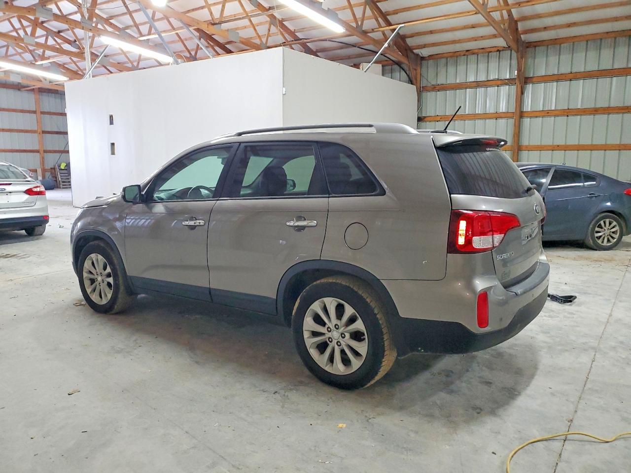 2014 KIA SORENTO EX photo 2