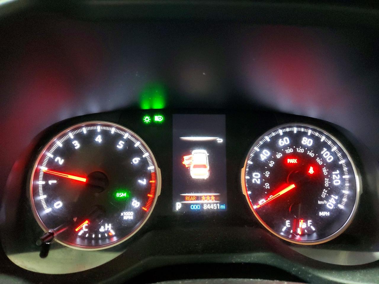 2021 TOYOTA RAV4 XLE photo 17