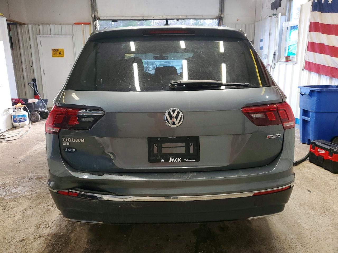 2021 VOLKSWAGEN TIGUAN SE photo 6