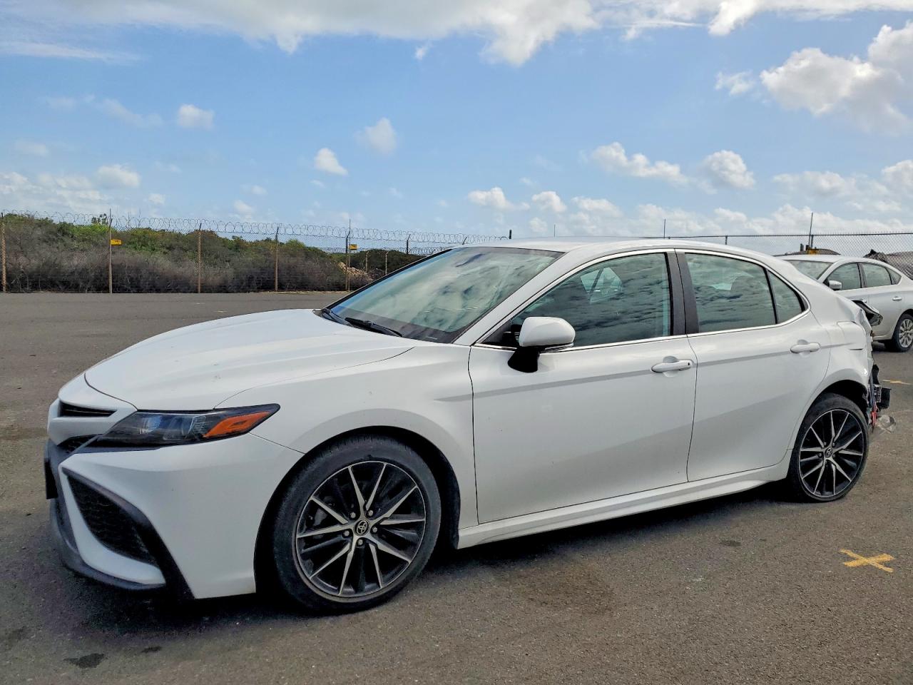 2022 TOYOTA CAMRY