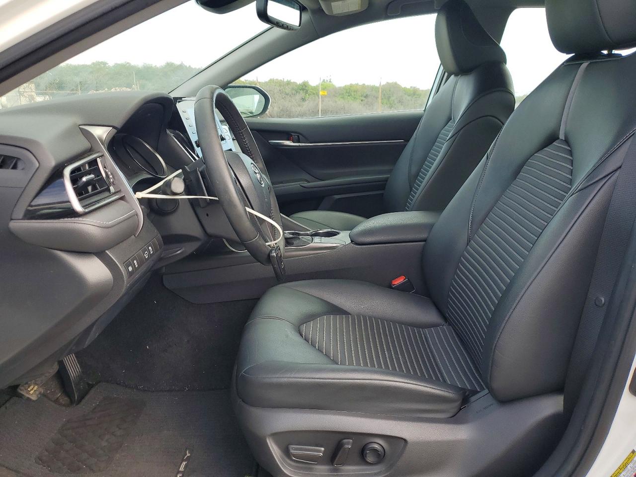 2022 TOYOTA CAMRY SE photo 7