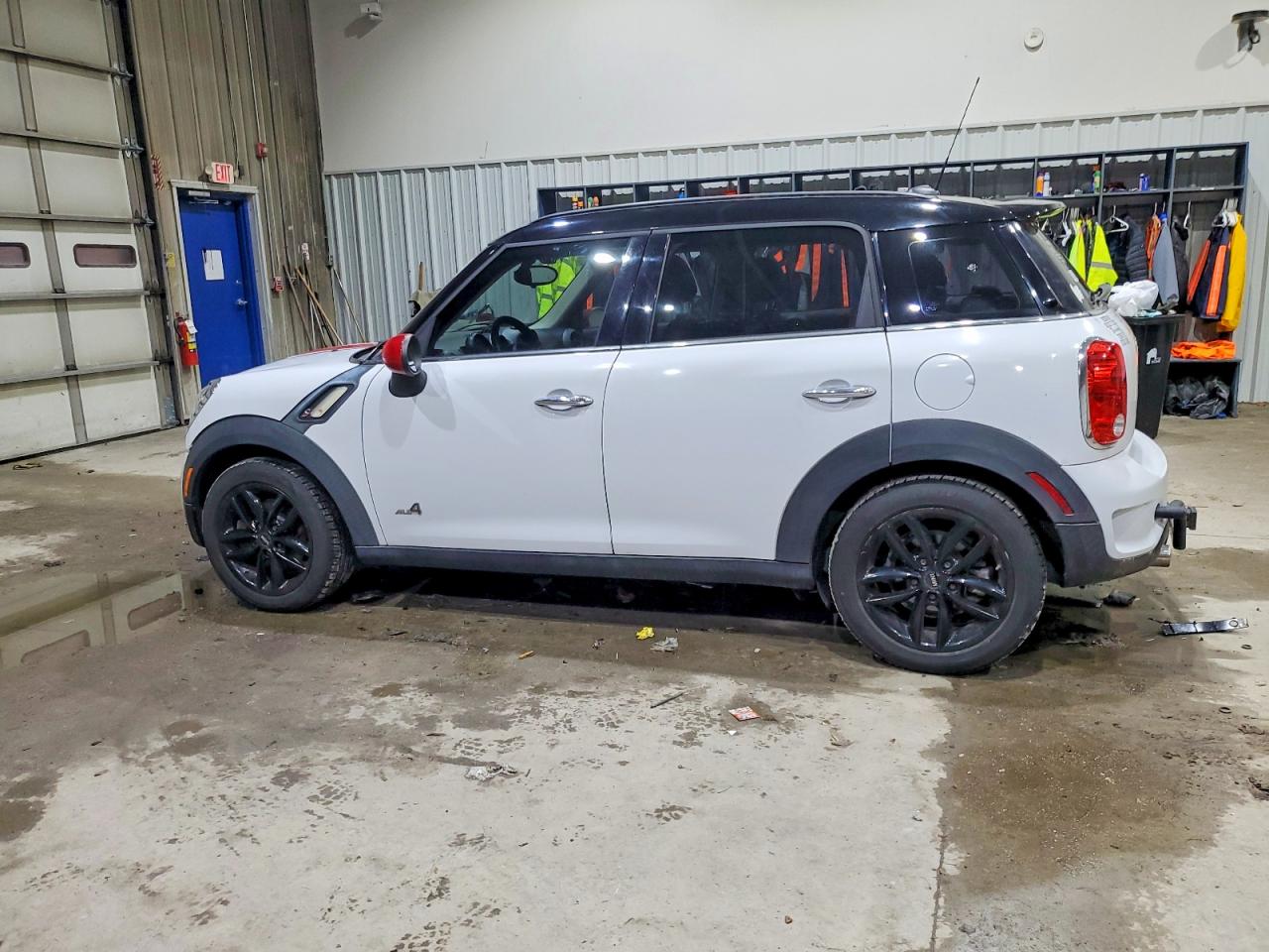 2012 MINI COOPER S COUNTRYMAN photo 2