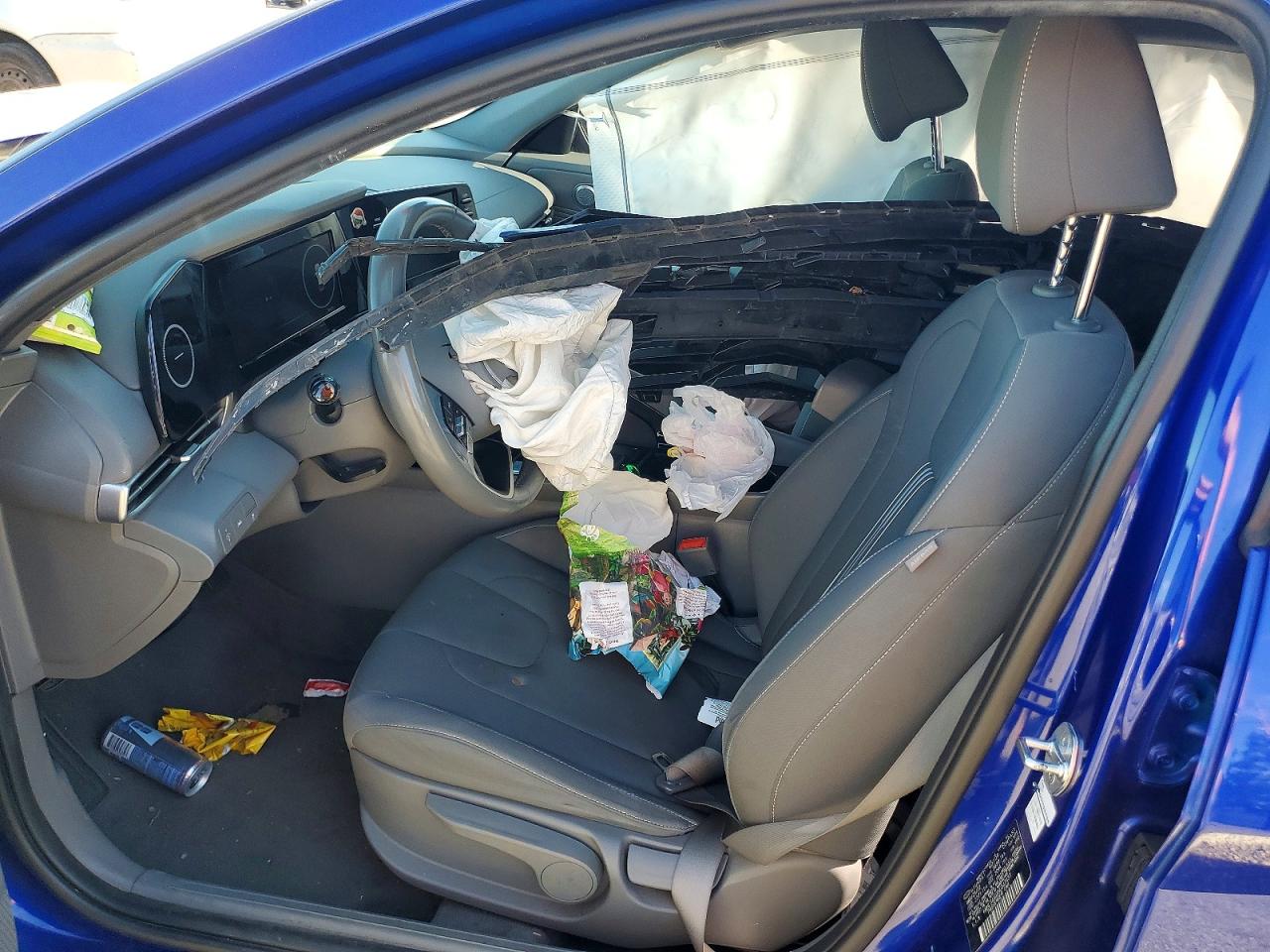 2022 HYUNDAI ELANTRA SEL photo 19