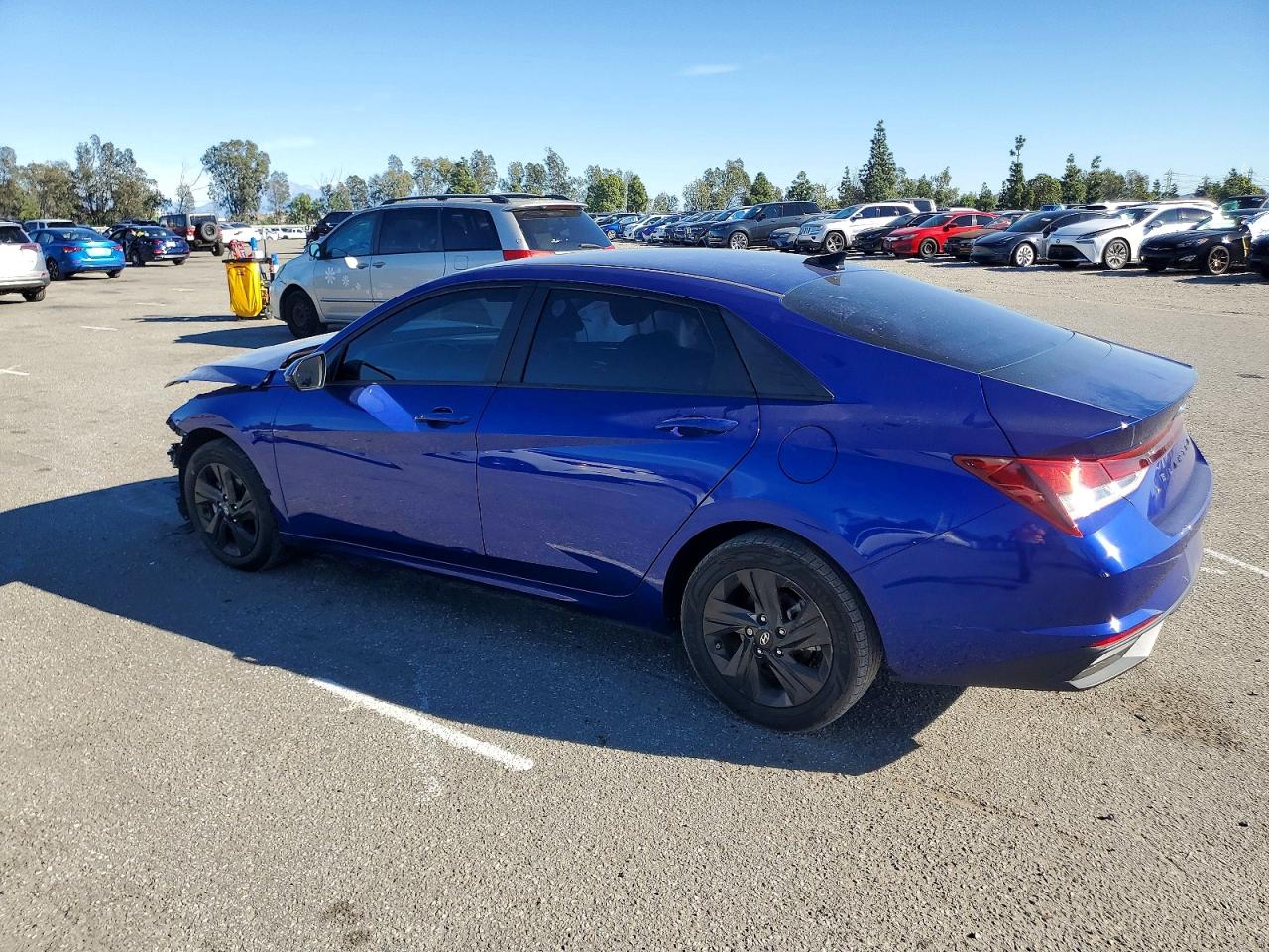 2022 HYUNDAI ELANTRA SEL photo 4