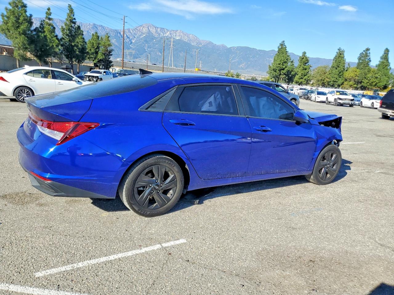 2022 HYUNDAI ELANTRA SEL photo 7