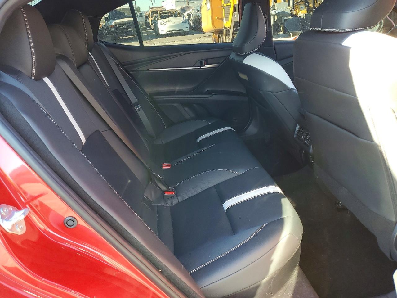 2025 TOYOTA CAMRY XSE photo 19