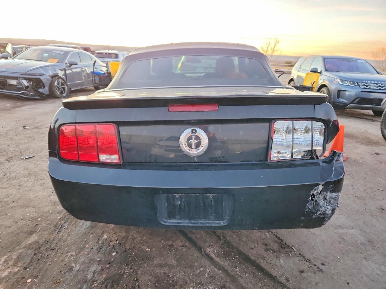 2007 FORD MUSTANG photo 11