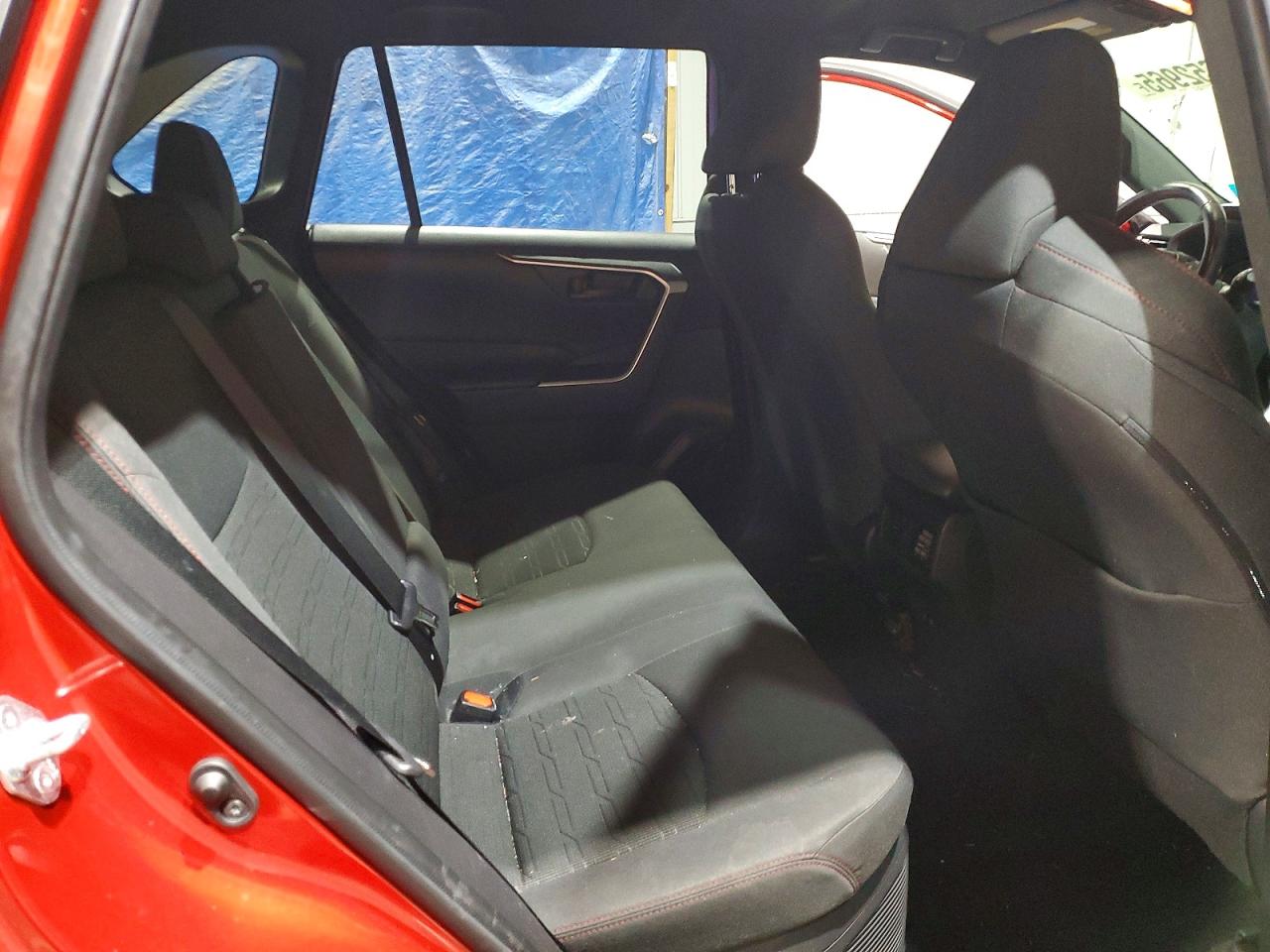 2021 TOYOTA RAV4 PRIME SE photo 11