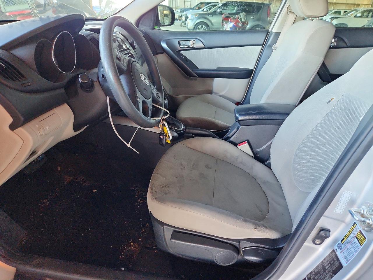2013 KIA FORTE EX photo 7