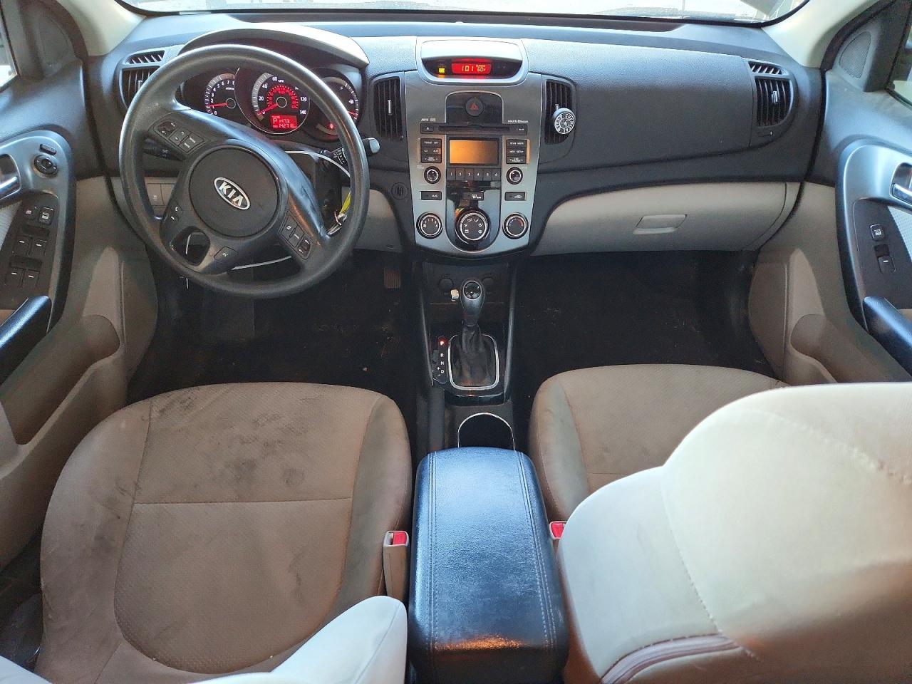 2013 KIA FORTE EX photo 8