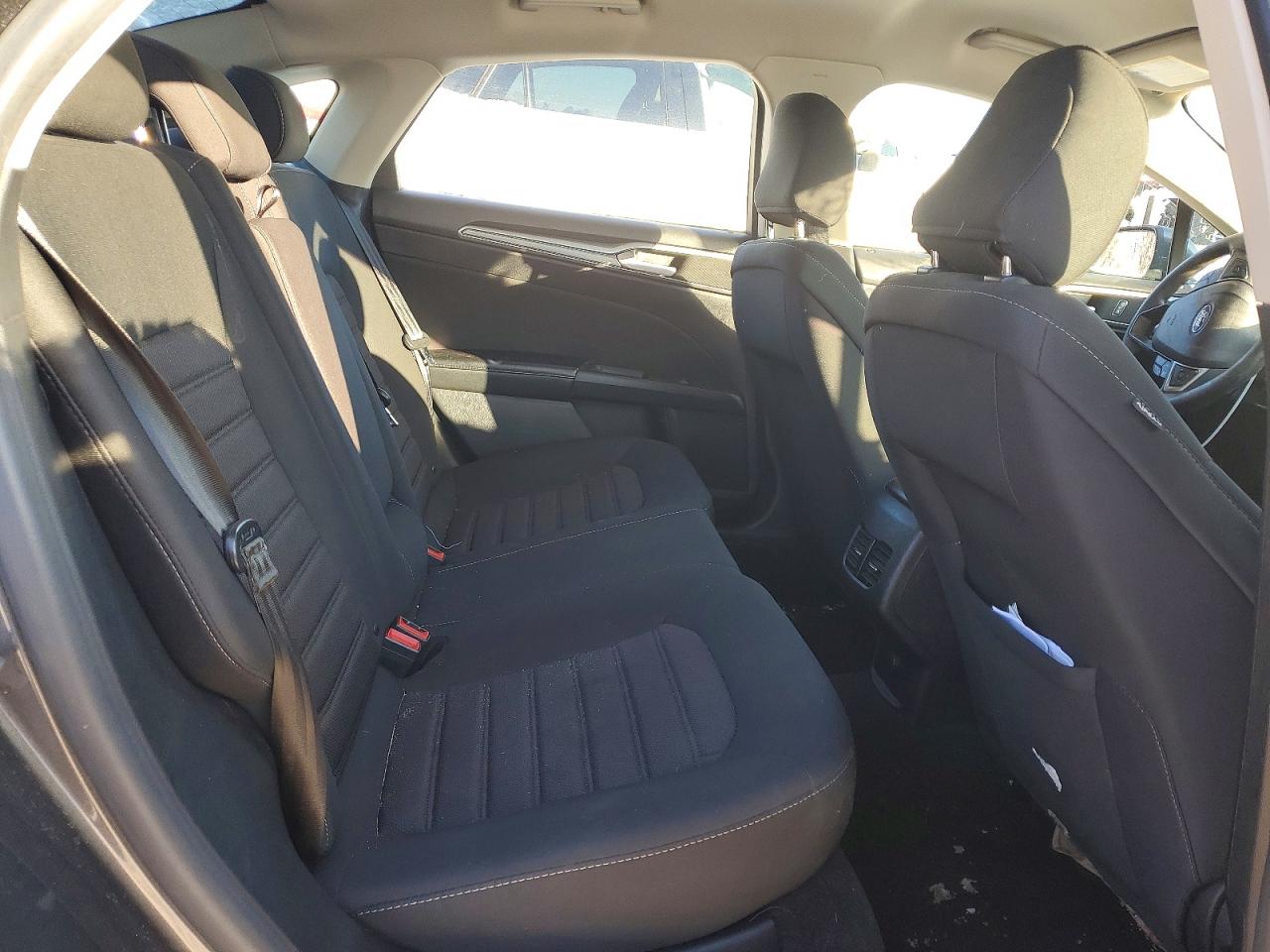 2020 FORD FUSION SE photo 19