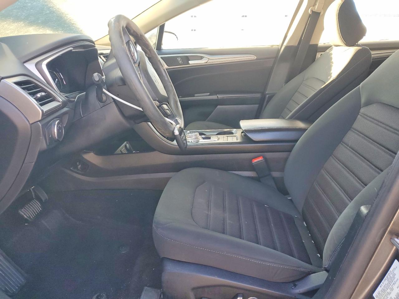 2020 FORD FUSION SE photo 13
