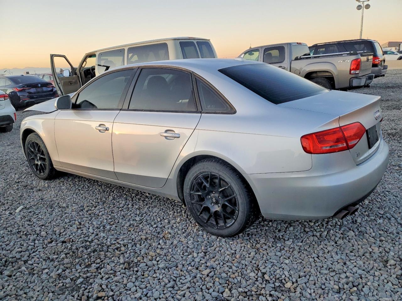 2009 AUDI A4 2.0T QUATTRO photo 2