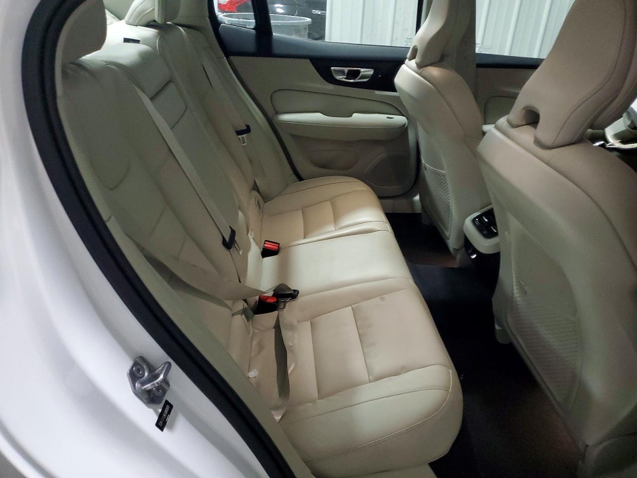 2020 VOLVO S60 T5 INSCRIPTION photo 28