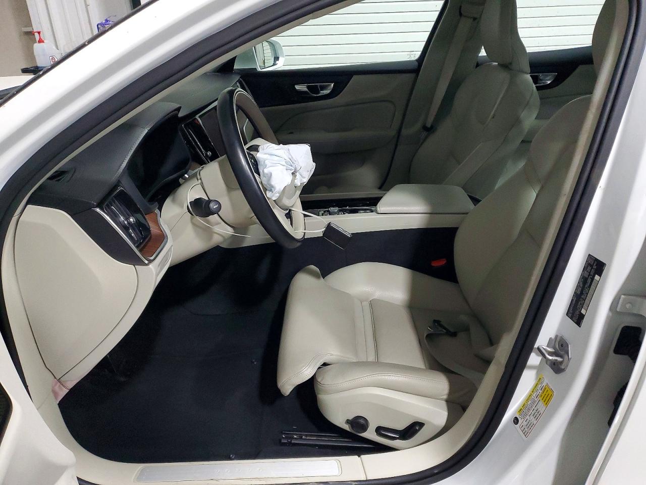 2020 VOLVO S60 T5 INSCRIPTION photo 19
