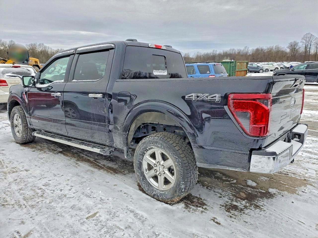 2025 FORD F150 XLT photo 3