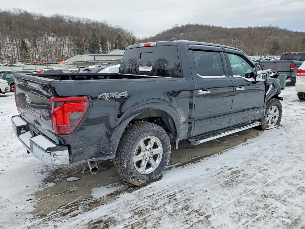 2025 FORD F150 XLT photo 5