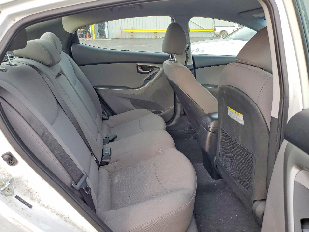 2015 HYUNDAI ELANTRA SE photo 19