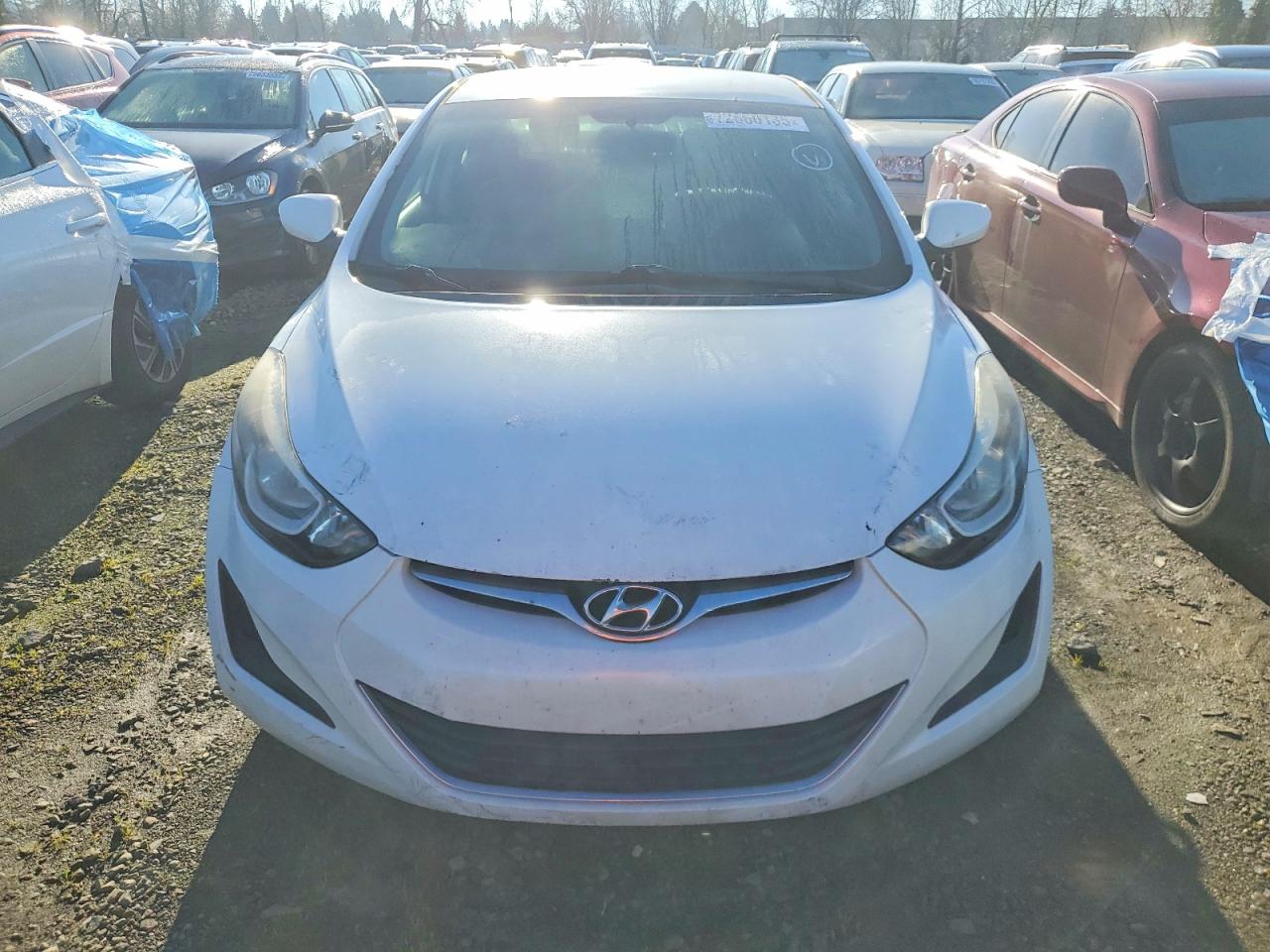 2015 HYUNDAI ELANTRA SE photo 9