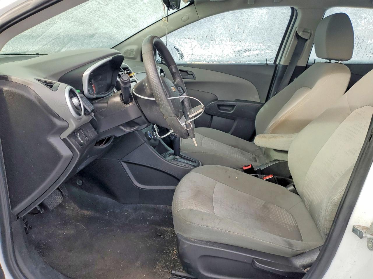 2017 CHEVROLET SONIC photo 19