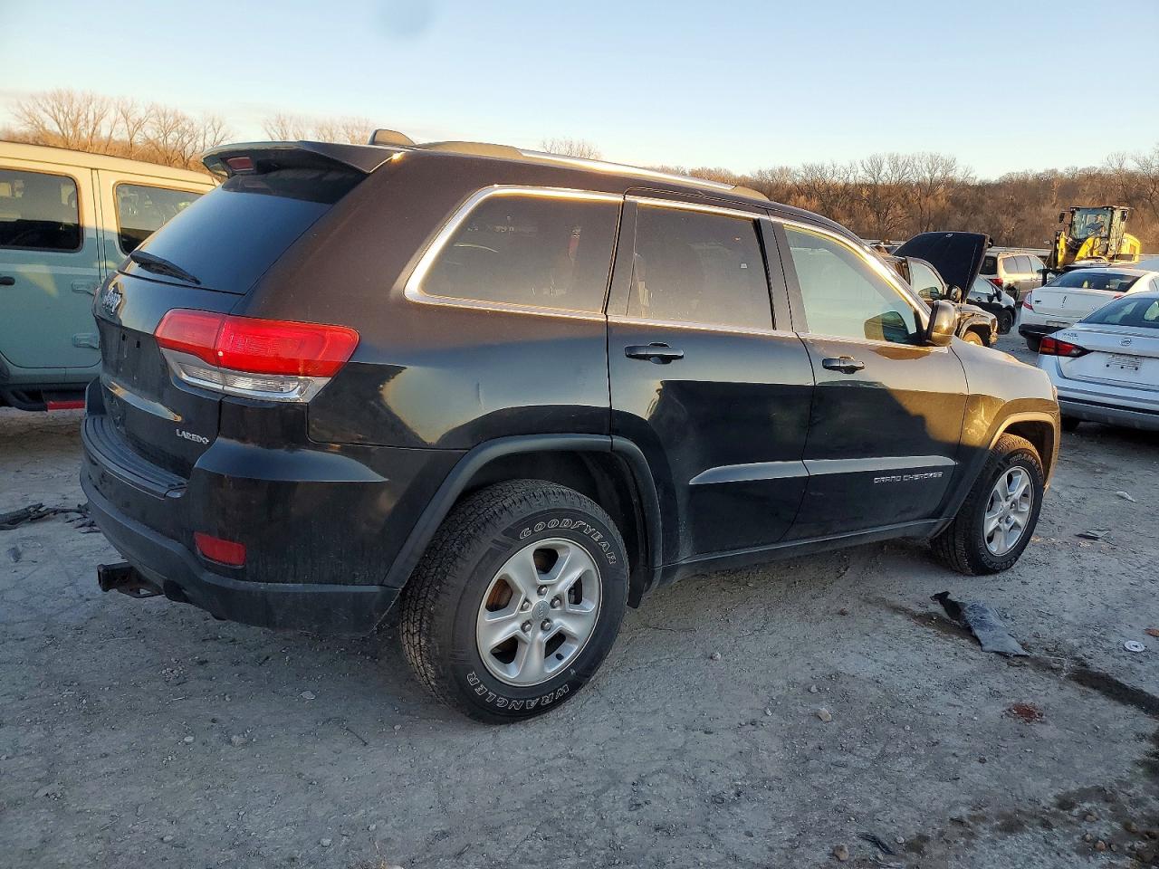 2014 JEEP GRAND CHEROKEE LAREDO photo 5