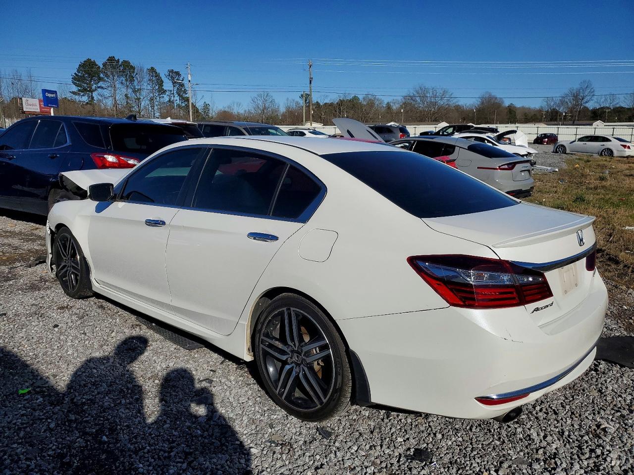2017 HONDA ACCORD SPORT photo 2