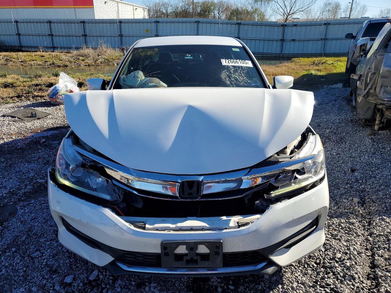 2017 HONDA ACCORD SPORT photo 5