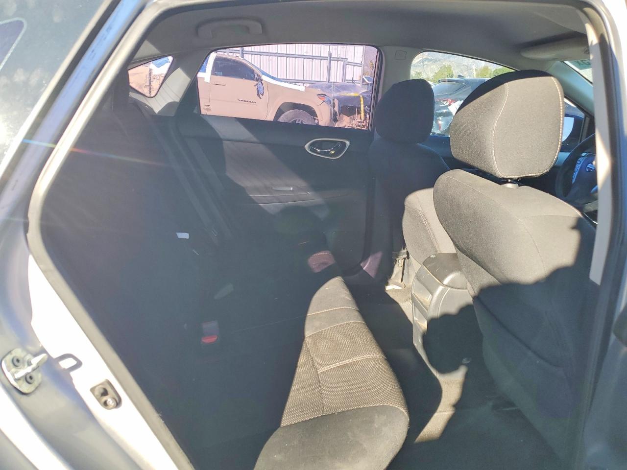 2015 NISSAN SENTRA S photo 10