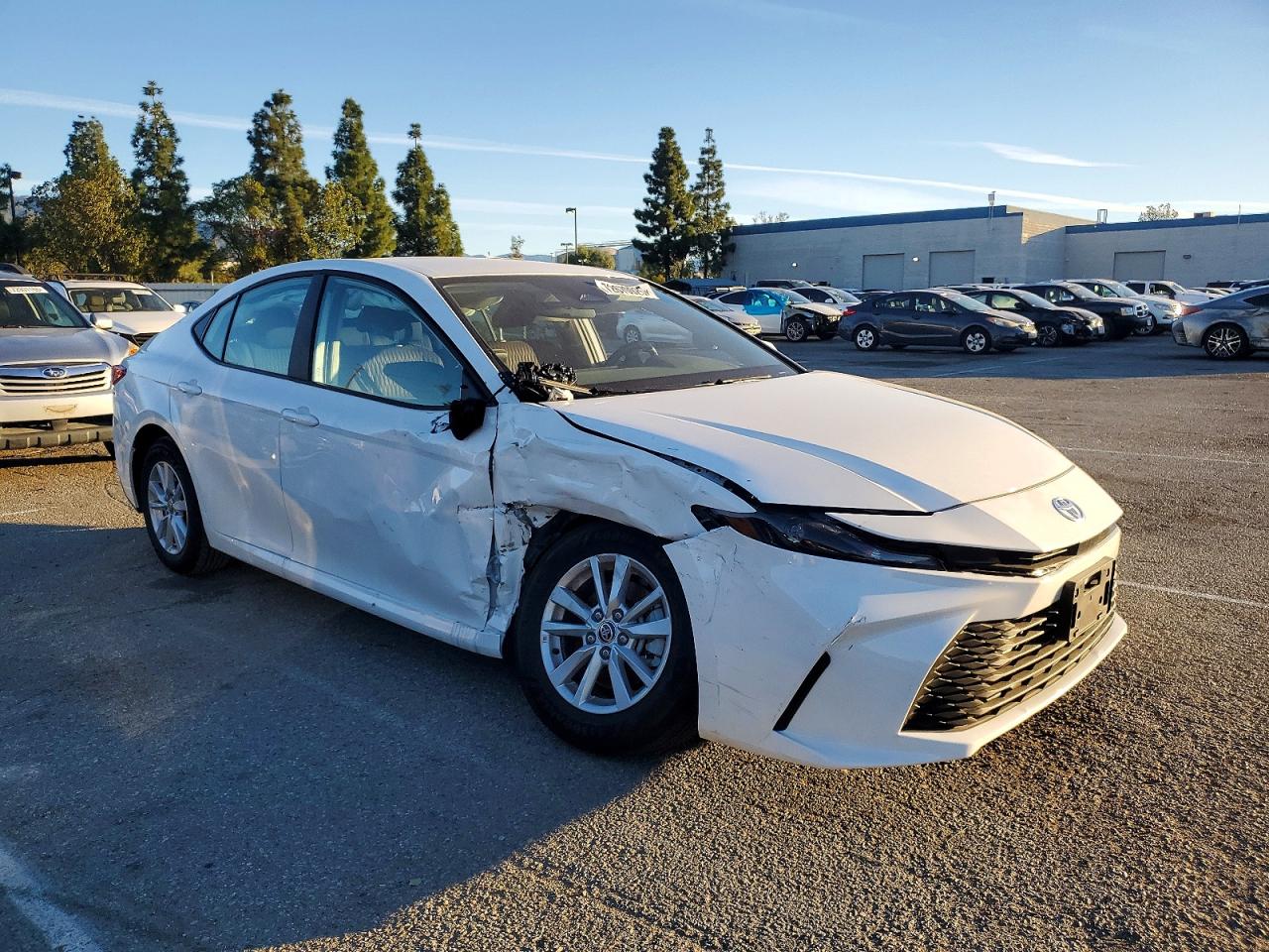 2025 TOYOTA CAMRY XSE photo 4