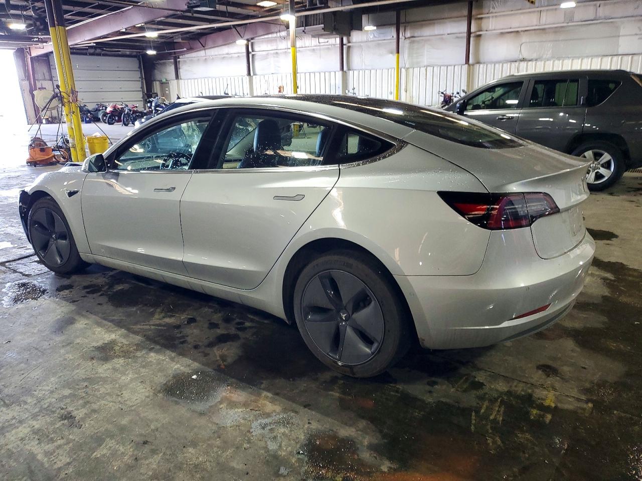 2018 TESLA MODEL 3 photo 2