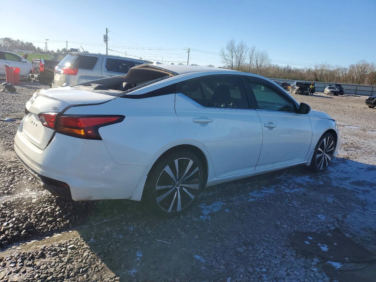 2019 NISSAN ALTIMA 2.5 SR photo 3