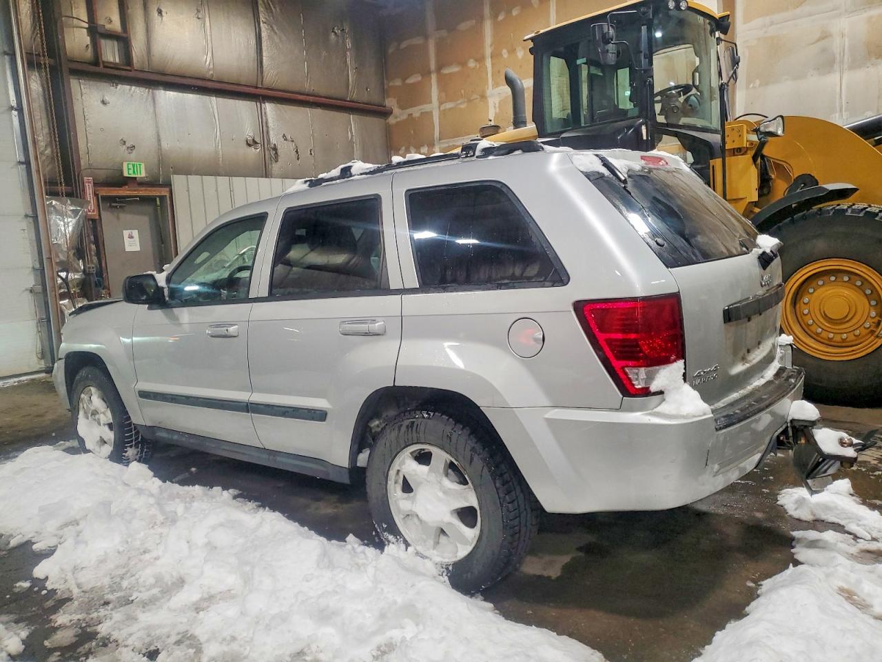 2009 JEEP GRAND CHEROKEE photo 2