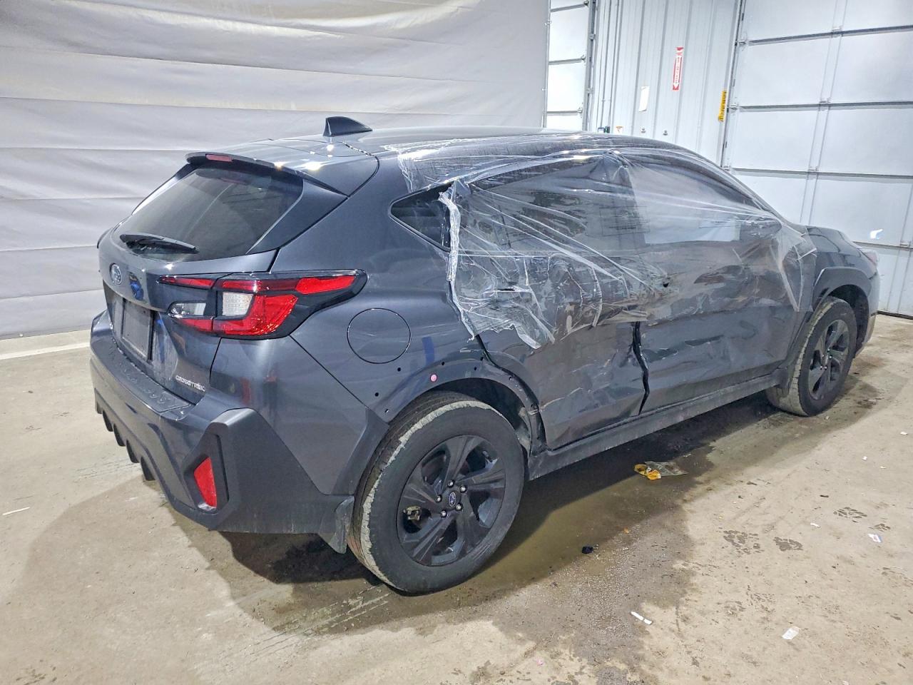 2024 SUBARU CROSSTREK photo 3