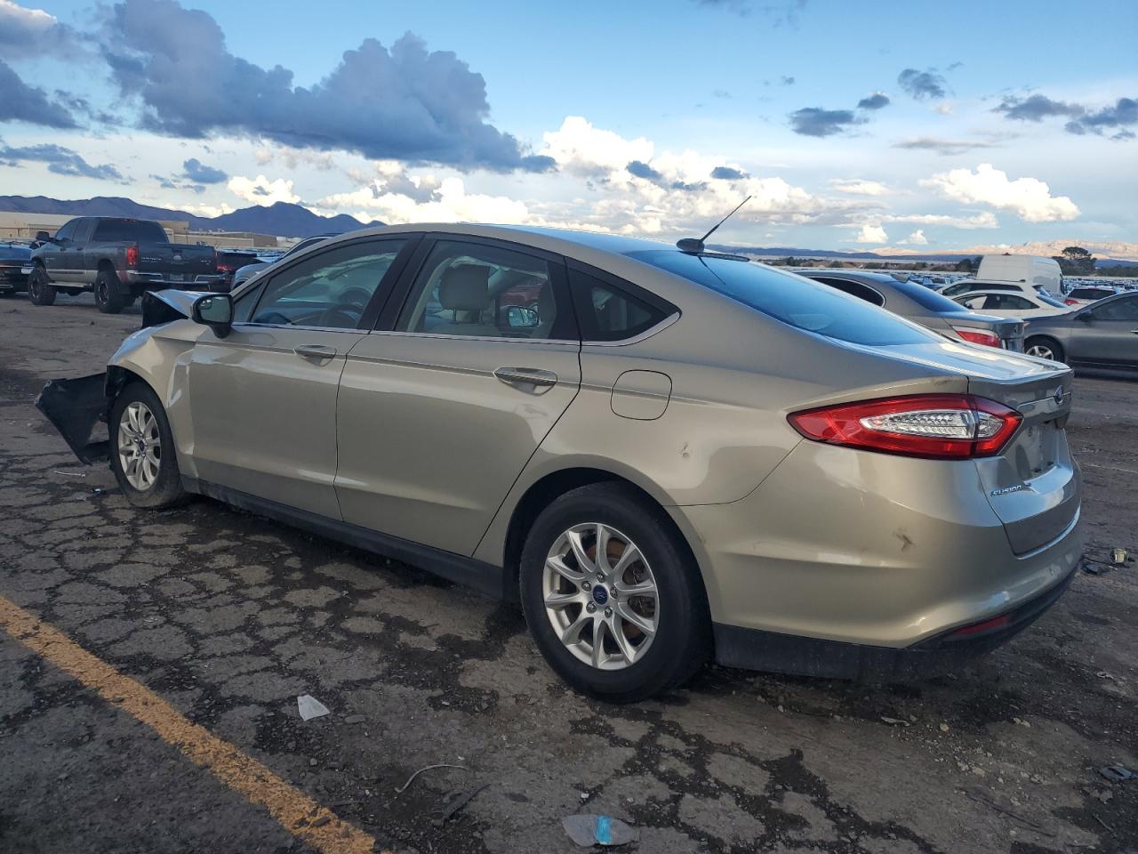 2015 FORD FUSION S photo 3