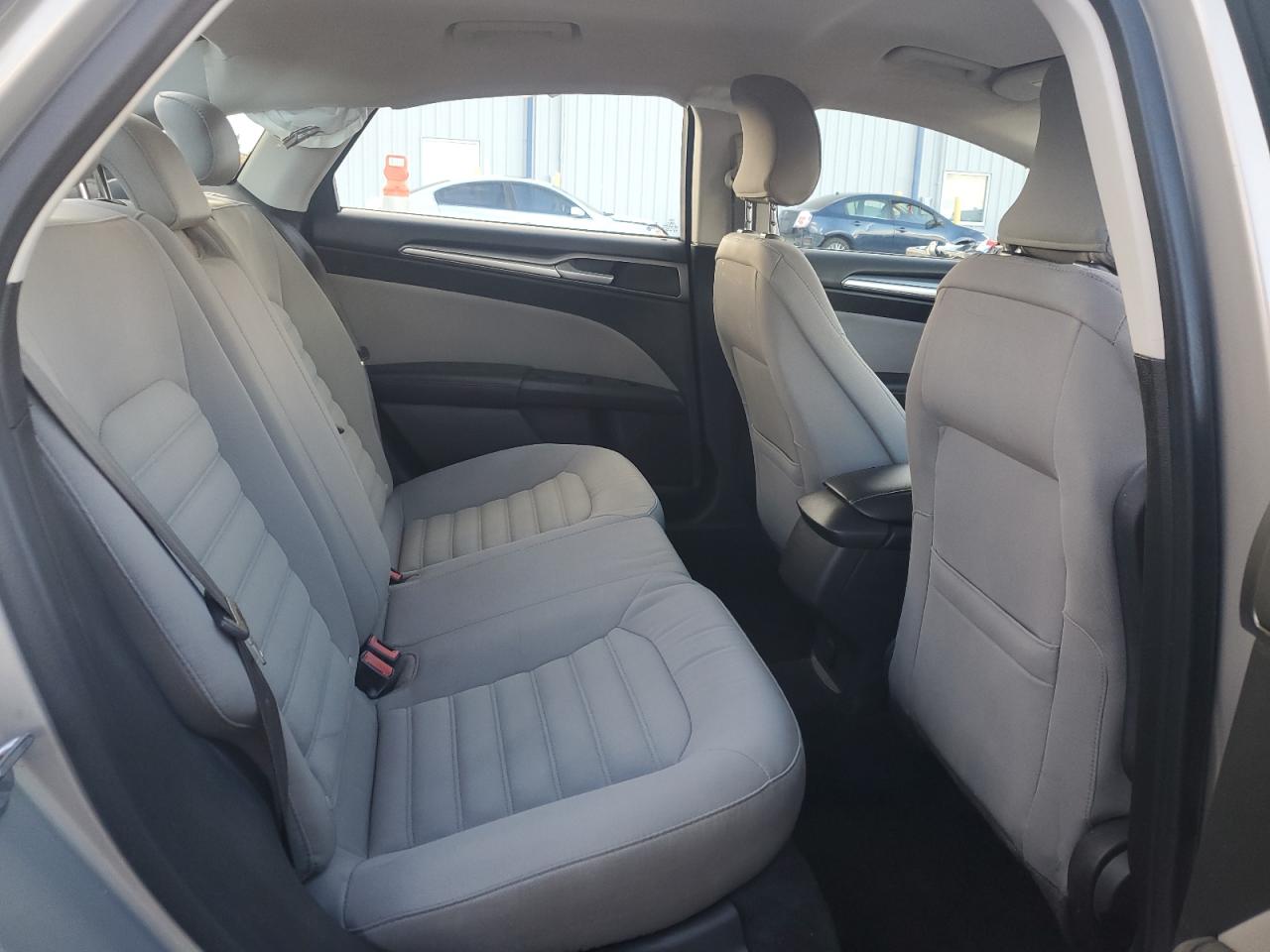 2015 FORD FUSION S photo 19
