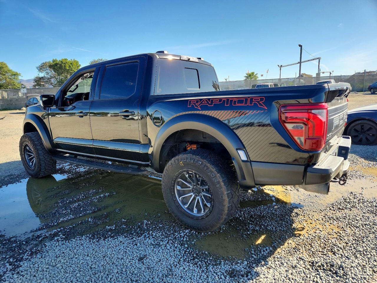 2024 FORD F150 RAPTOR photo 2