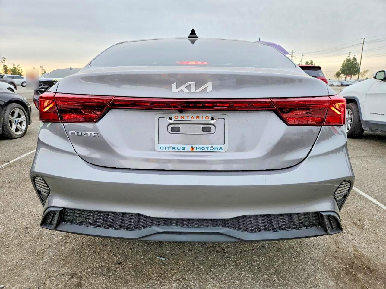 2024 KIA FORTE LX photo 6