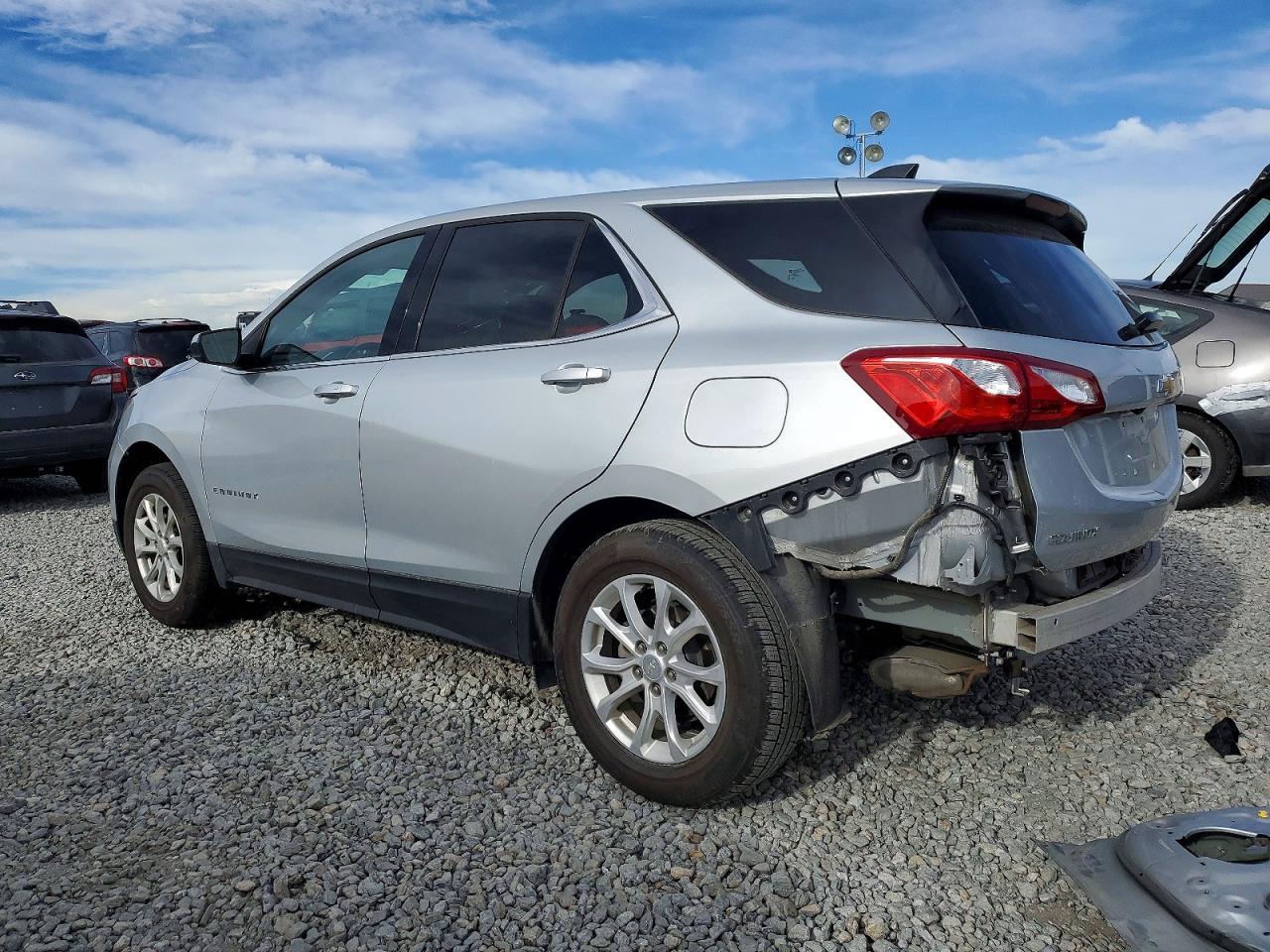 2020 CHEVROLET EQUINOX LT photo 3
