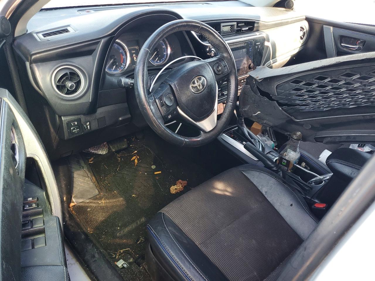 2017 TOYOTA COROLLA L photo 15