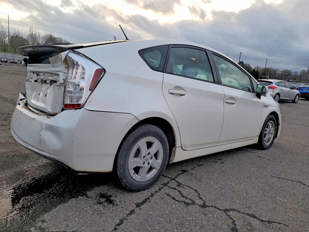 2011 TOYOTA PRIUS photo 7