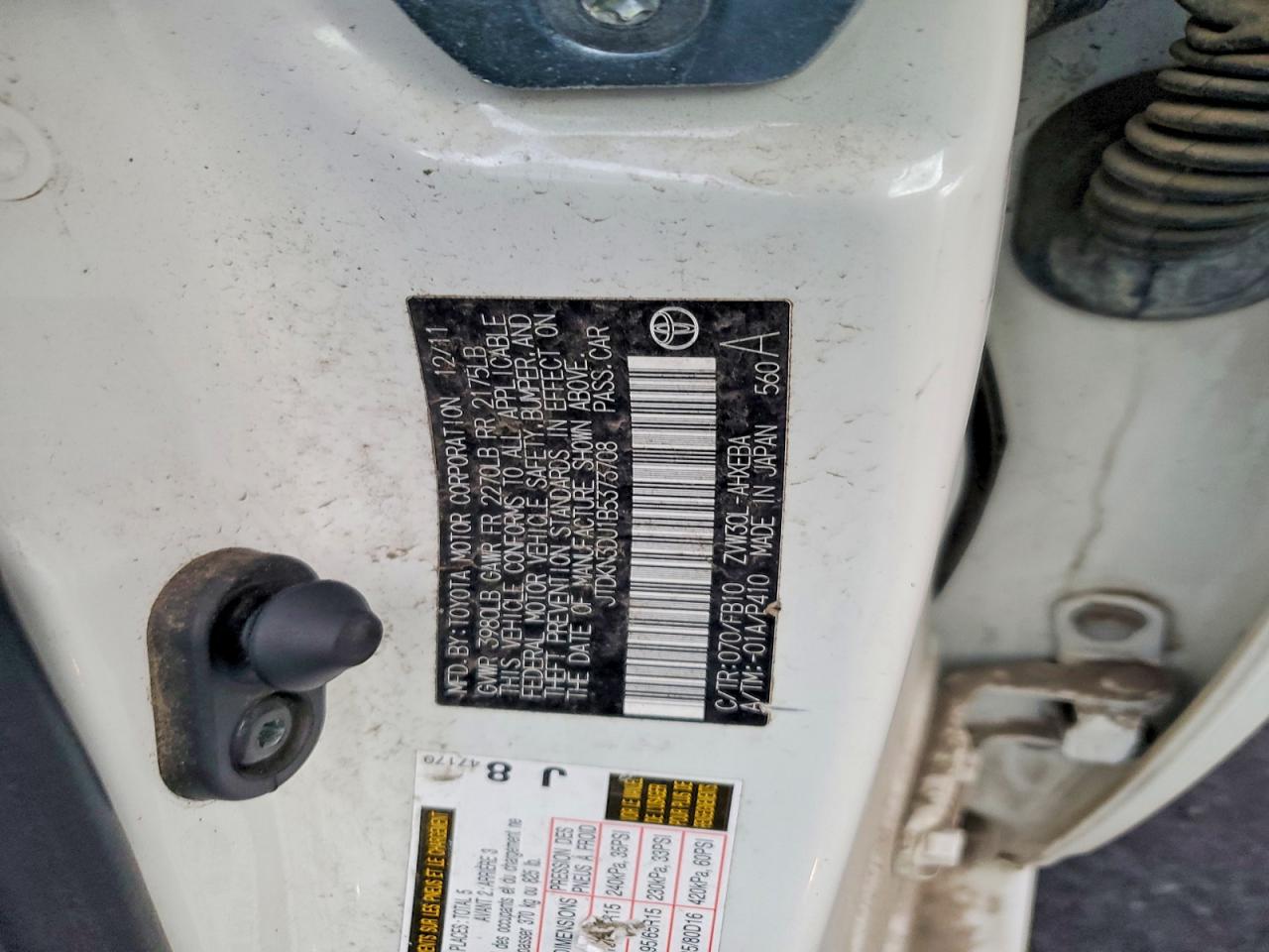 2011 TOYOTA PRIUS photo 34