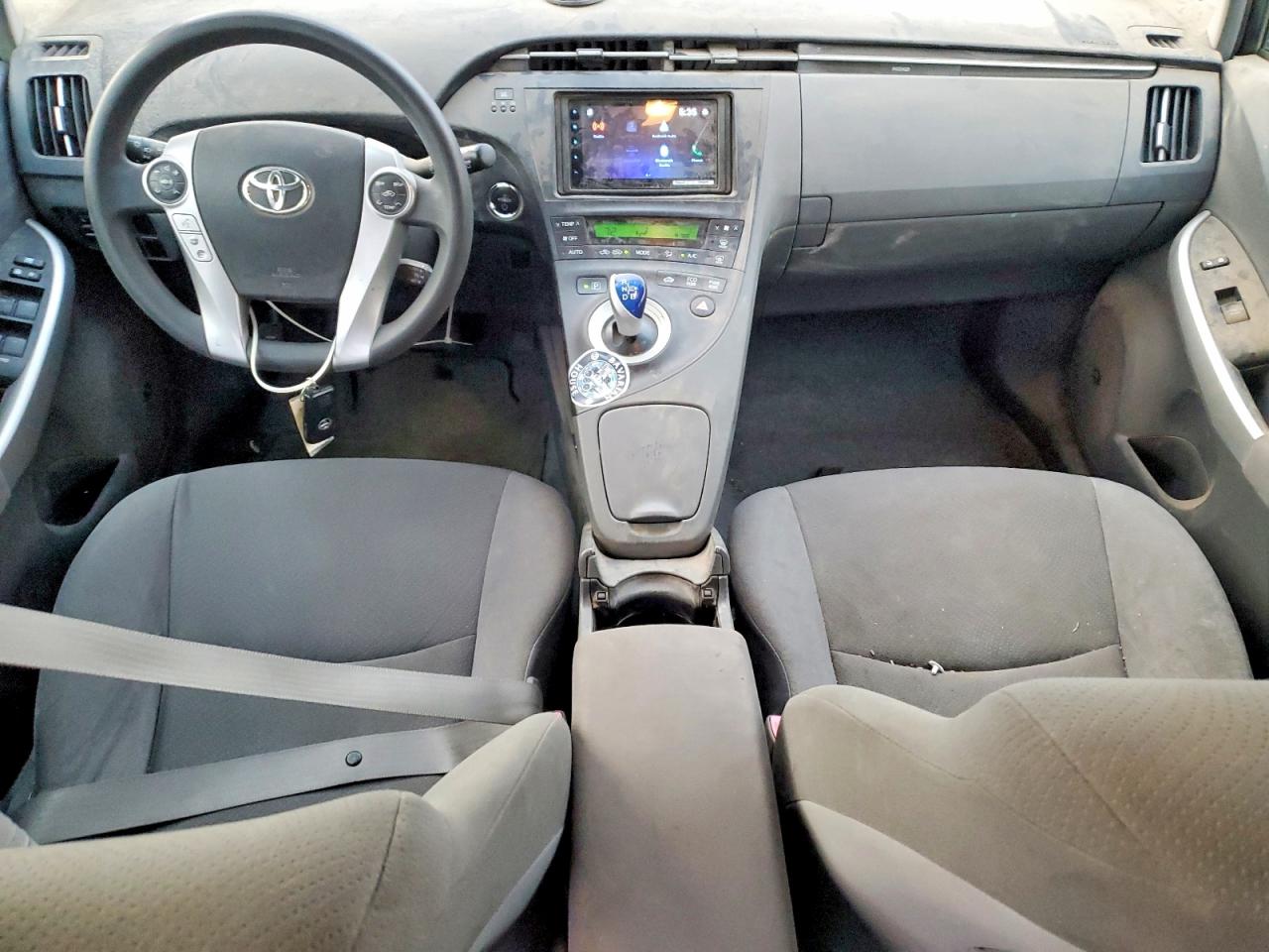 2011 TOYOTA PRIUS photo 22