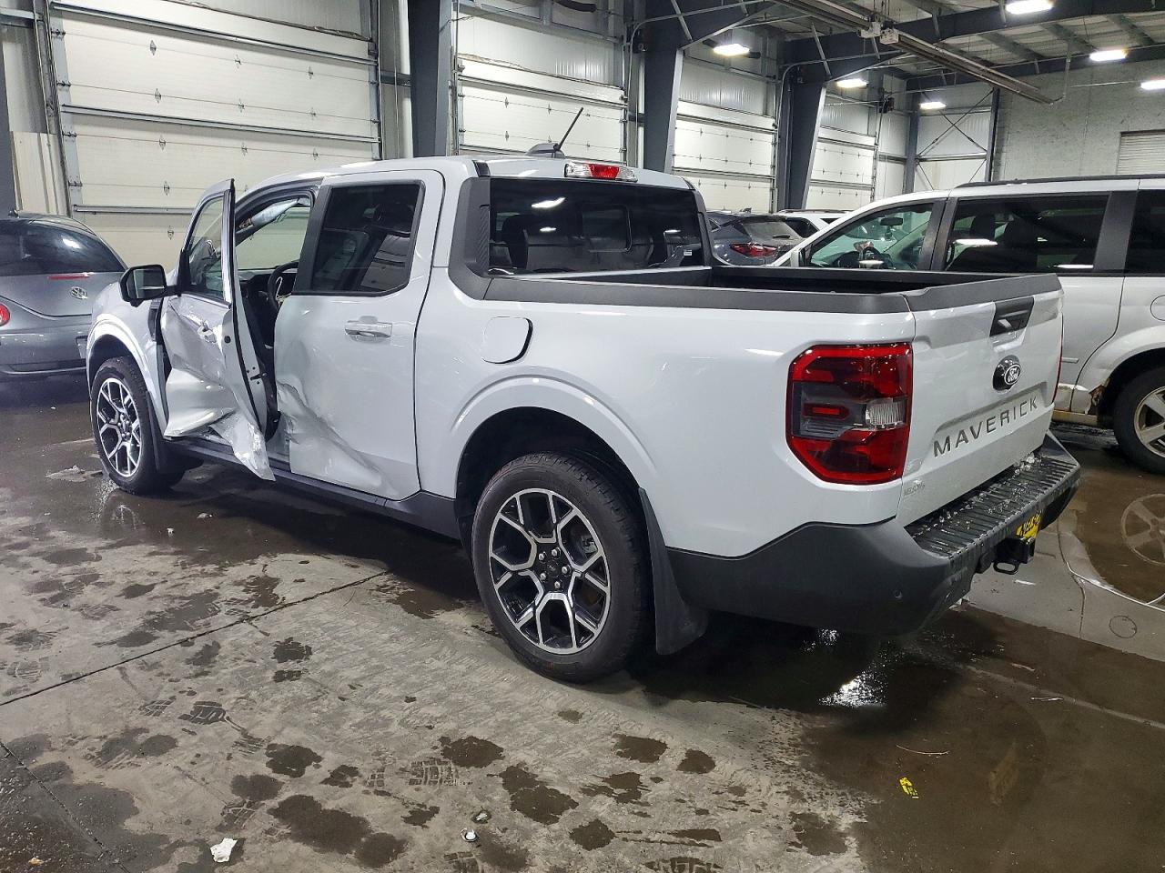 2025 FORD MAVERICK LARIAT photo 3