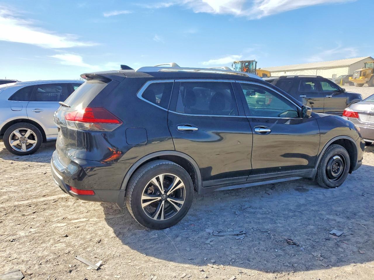 2019 NISSAN ROGUE S photo 5