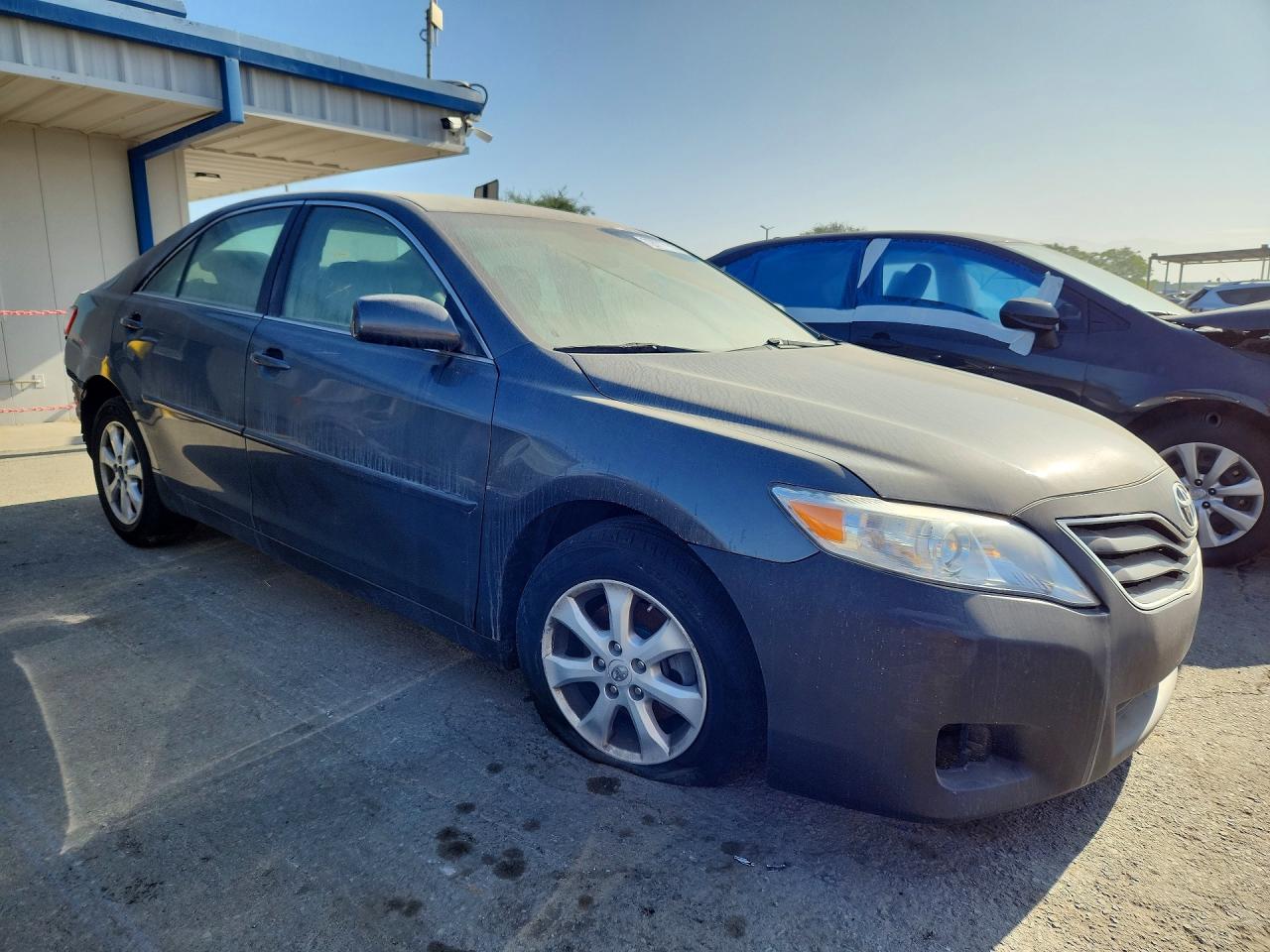 2011 TOYOTA CAMRY BASE photo 7