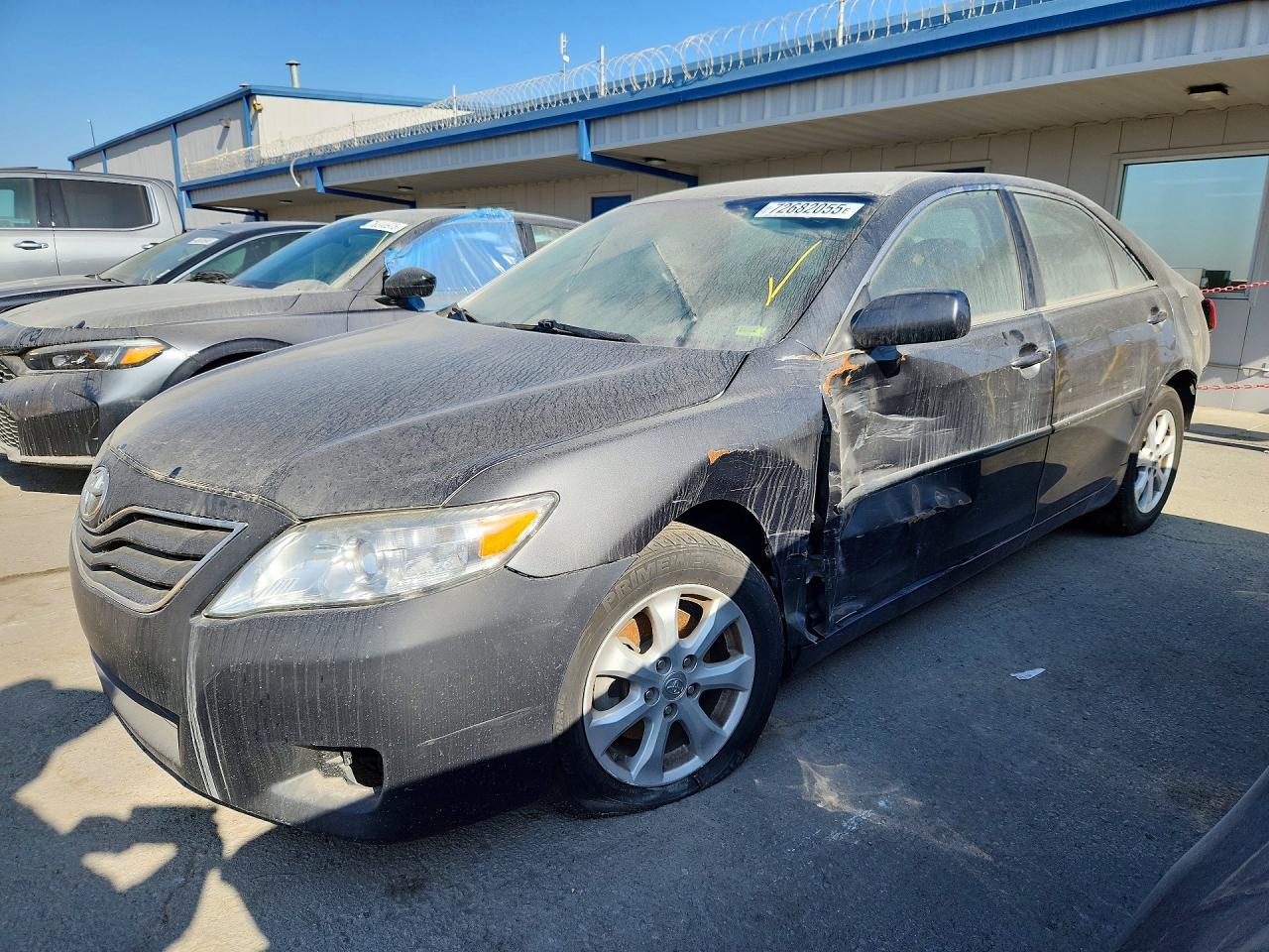 2011 TOYOTA CAMRY