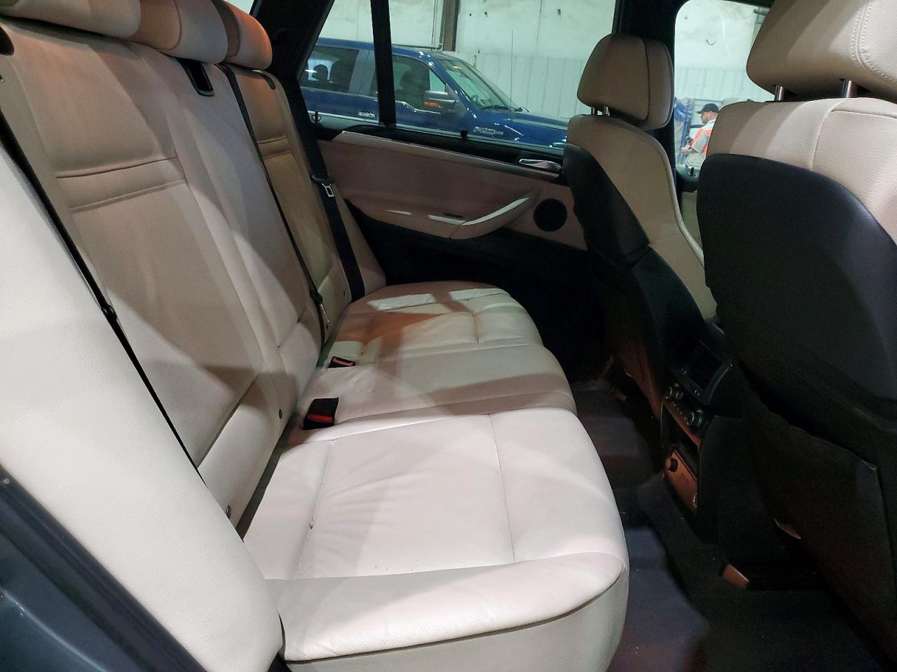 2012 BMW X5 XDRIVE50I photo 11